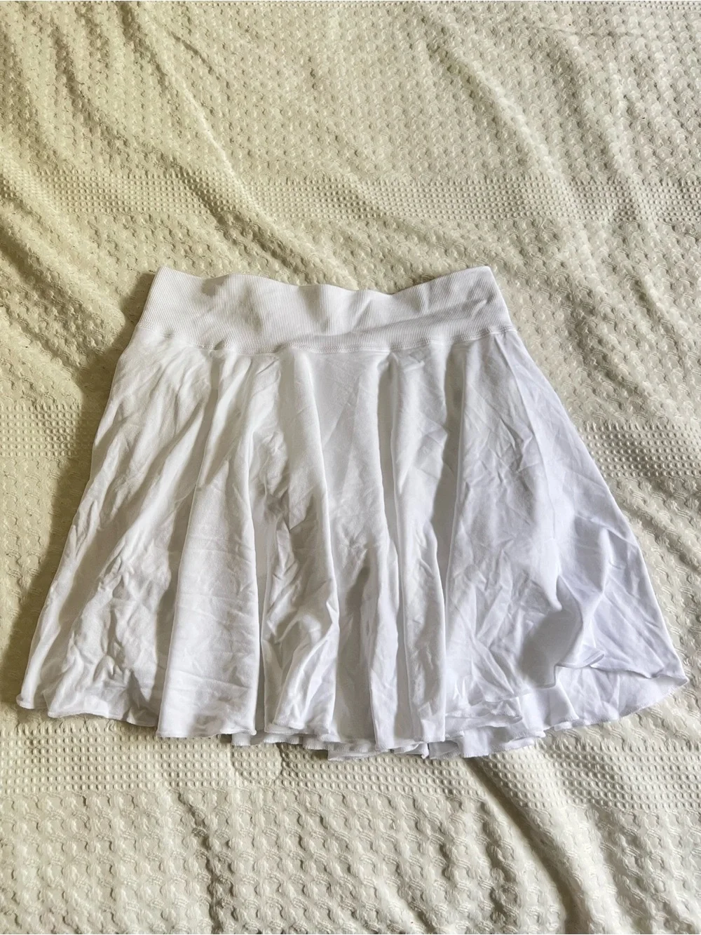 ALO Yoga White Circle Skater Skirt